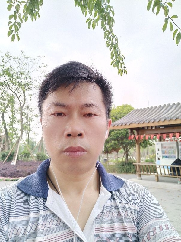 一个人的孤单的第一张照片--安岳上门女婿服务网